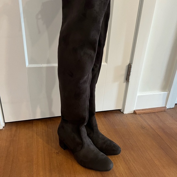 Stuart Weitzman Genna Suede Boots NWT - Picture 7 of 13